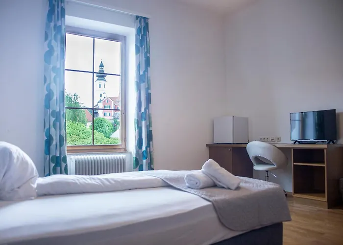 Trend Lokal-rooms-bar * フローンライテン