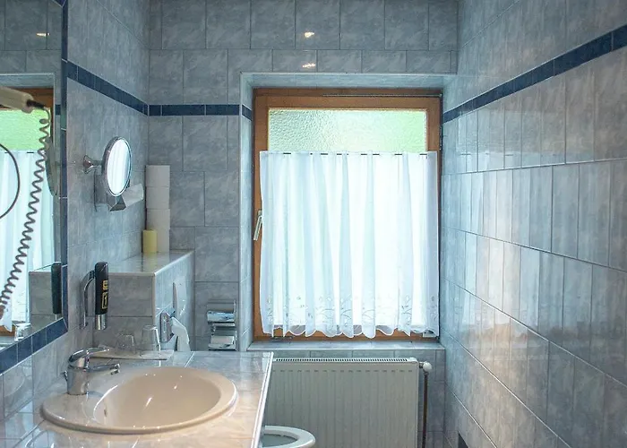 Trend Lokal-rooms-bar ホテル フローンライテン